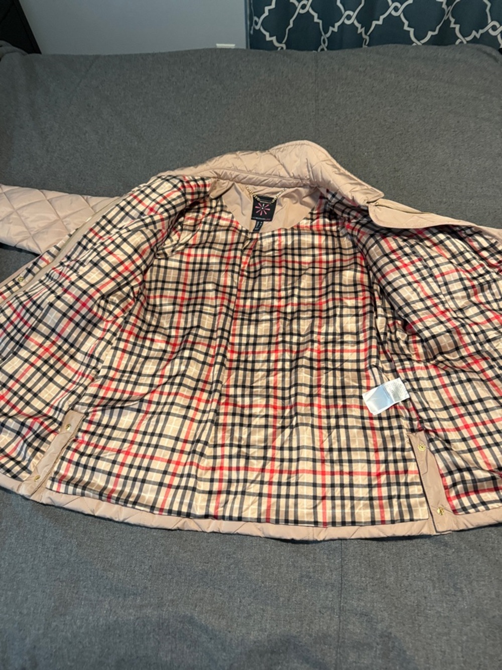 Isaac Mizrahi quilted barn jacket, EUC, M - Picture 10 of 11